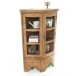 MD8078 Solid Wood Corner Cupboard, Vintage Style