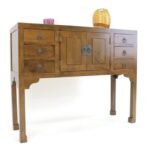 MD8104 Solid Wood Chinese Style Console Cabinet with 2 Doors and 6 Drawers (China Console)