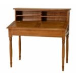 MD8257 Solid wood desk with classic design and shelves
