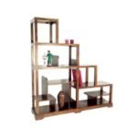 MD8265 Solid wood ladder-shaped shelving unit with a light and airy design