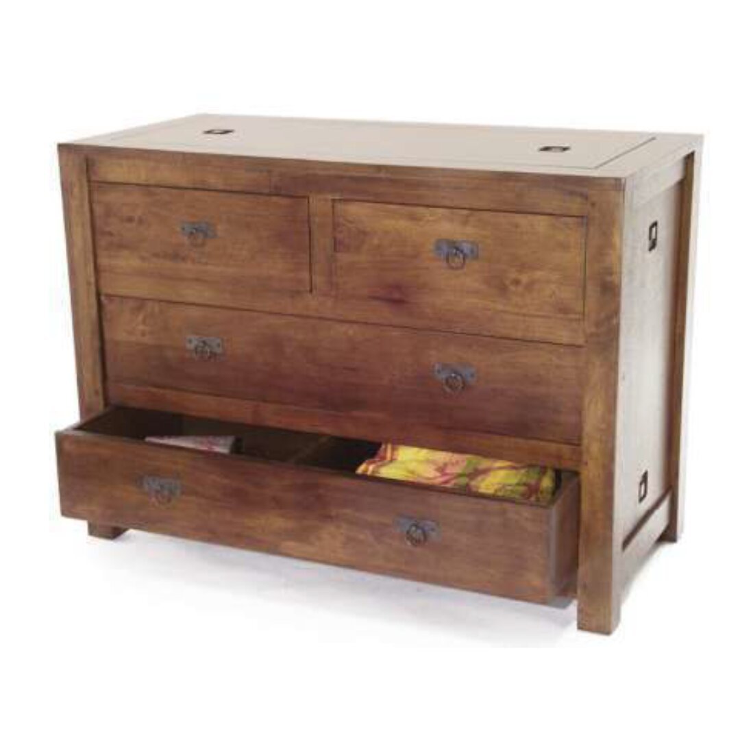 MD8514 Wooden Chest of Drawers, A classic design 4-drawer chest made of solid wood