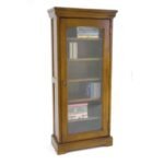 MD8668 CD Cabinet, A slim and compact solid wood CD cabinet with one door